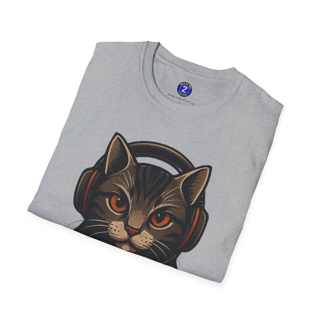 Gaming Cat Holding Controller T-Shirt | Cat Gamer Graphic Tee