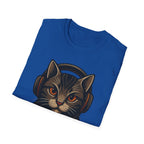 Gaming Cat Holding Controller T-Shirt | Cat Gamer Graphic Tee