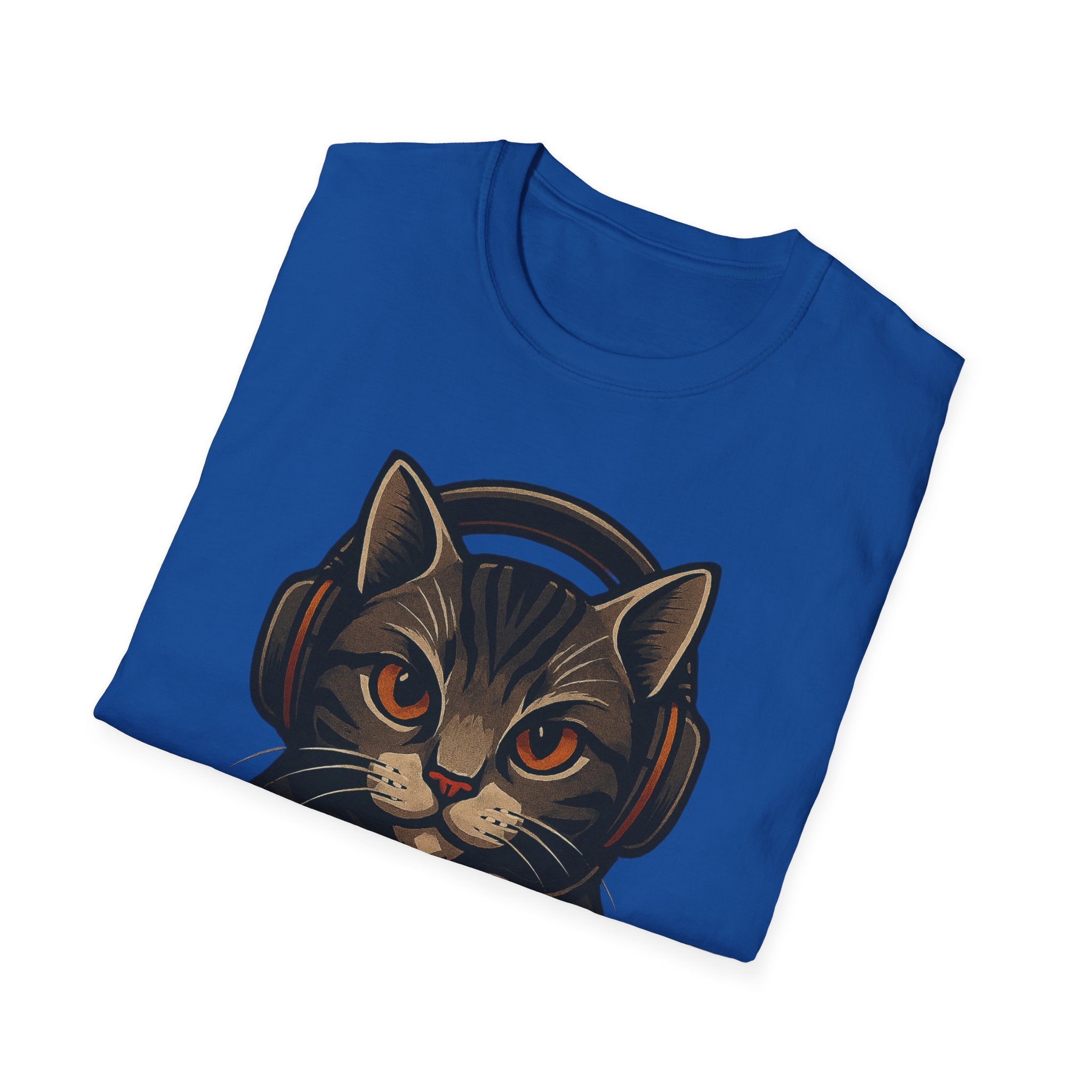Gaming Cat Holding Controller T-Shirt | Cat Gamer Graphic Tee